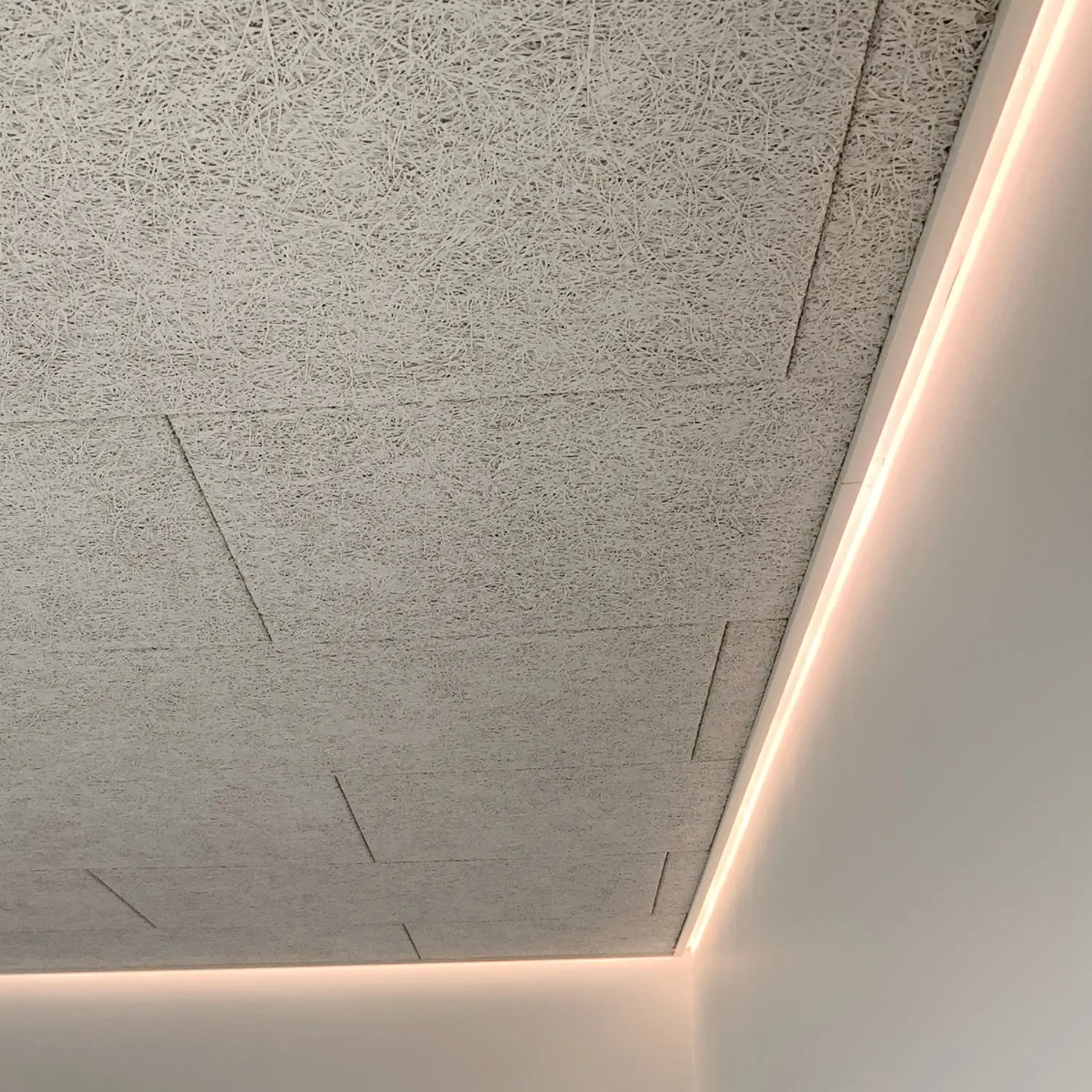 Træskinne for indirekte lys | 150cm | Til LED Strip | Hvid Træskinne for indirekte lys | 150cm | Til LED Strip | Hvid