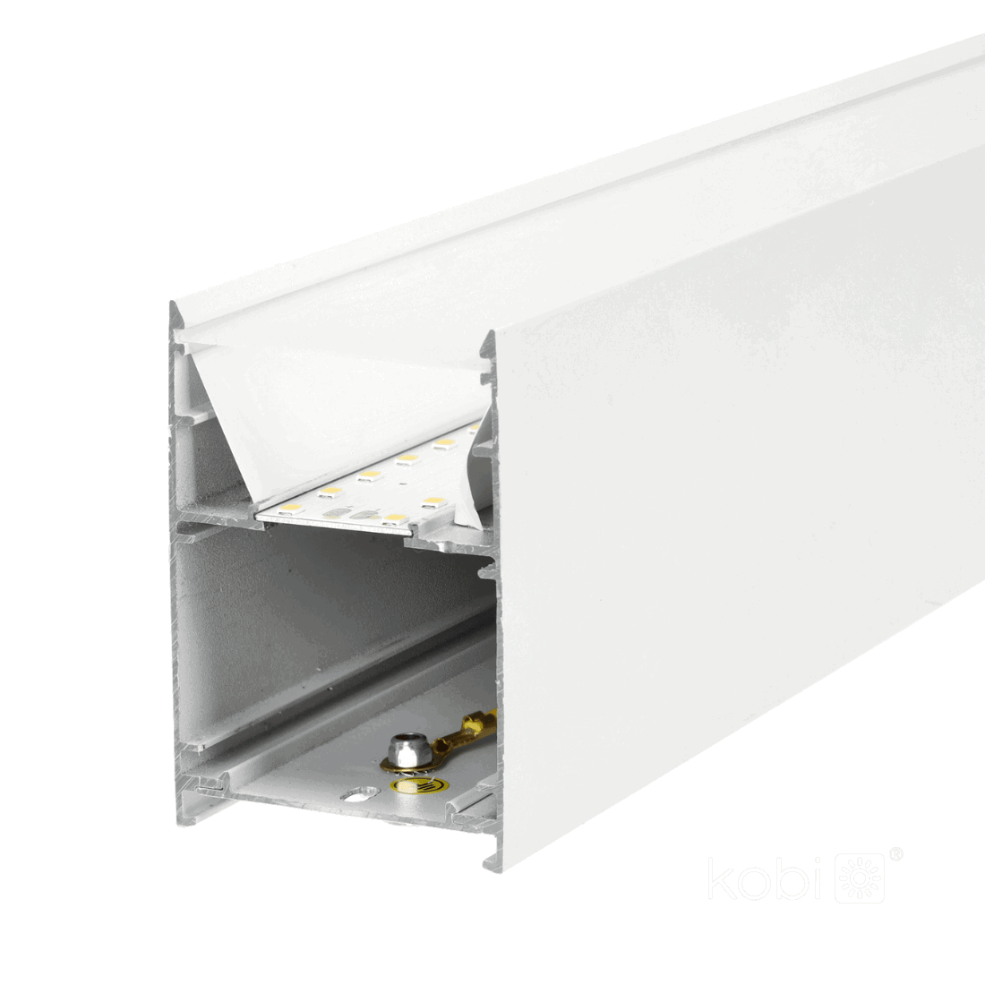 Kontor Loftlampe närbild av öppet aluminiumshölje med synligt LED-kretskort och opal diffusor. Visar den interna konstruktionen med jord-/anslutningspunkt.