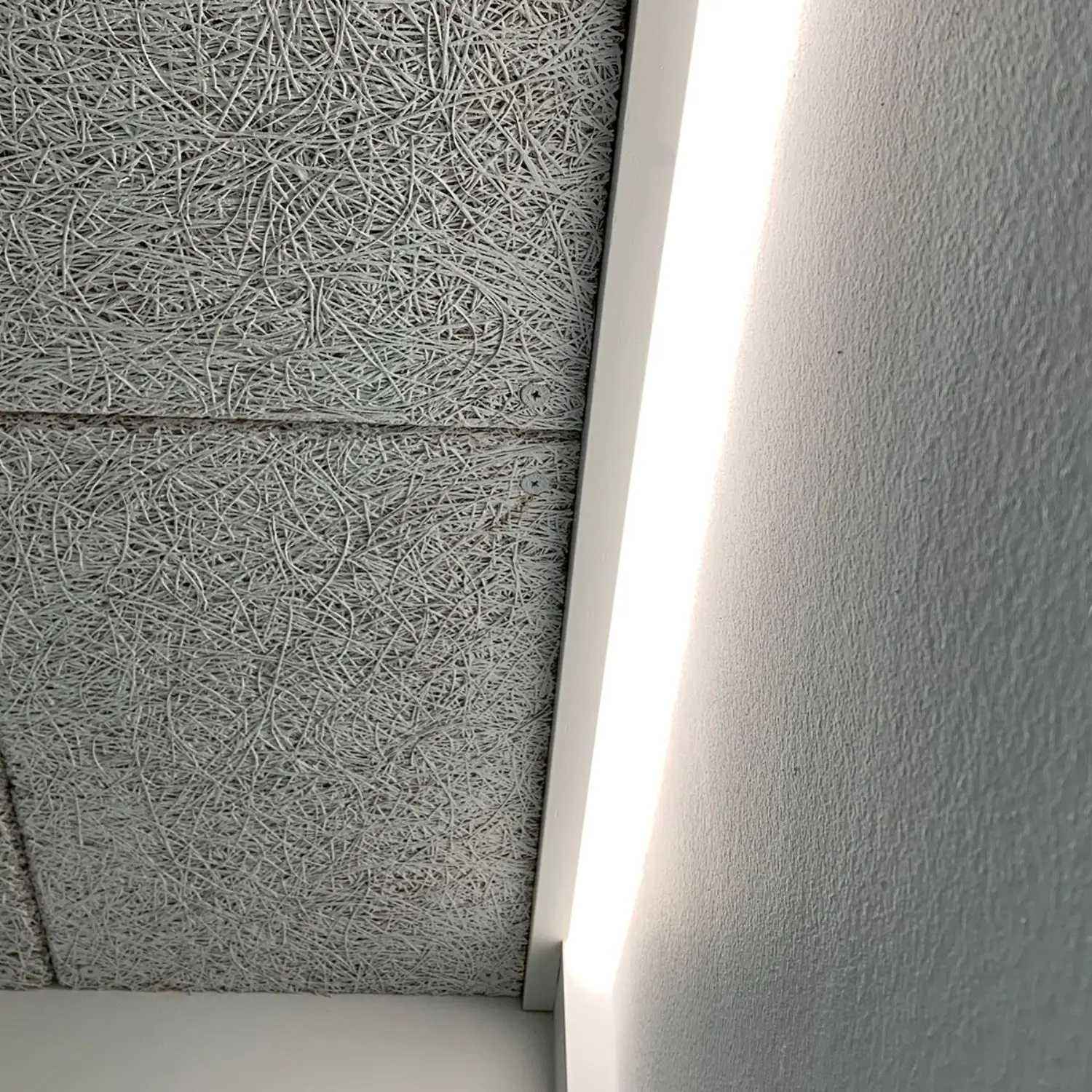 Træskinne for indirekte lys | 150cm | Til LED Strip | Hvid Træskinne for indirekte lys | 150cm | Til LED Strip | Hvid